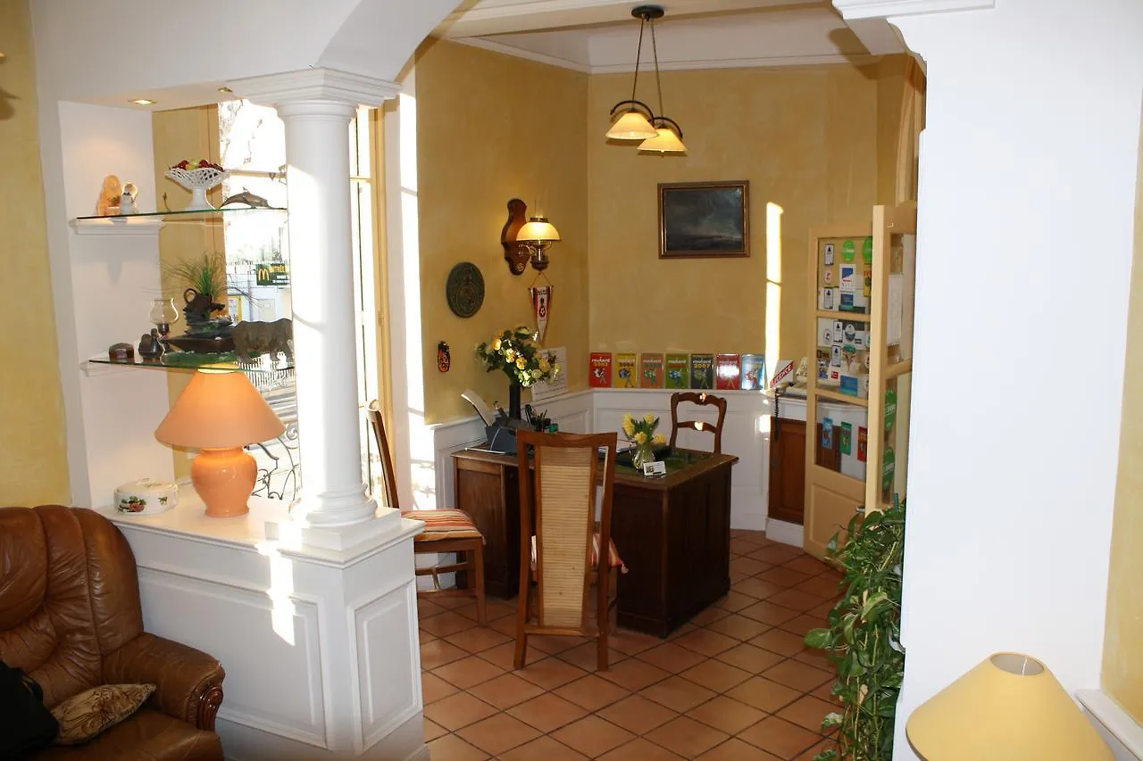 Hotel Au Picardy Nice France